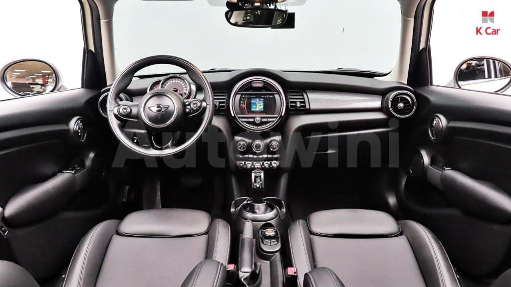 2019 MINI COOPER D BASIC - 11