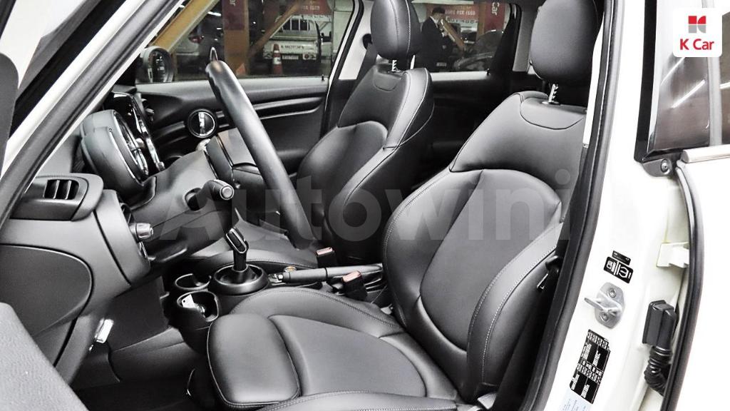 2019 MINI COOPER D BASIC - 12