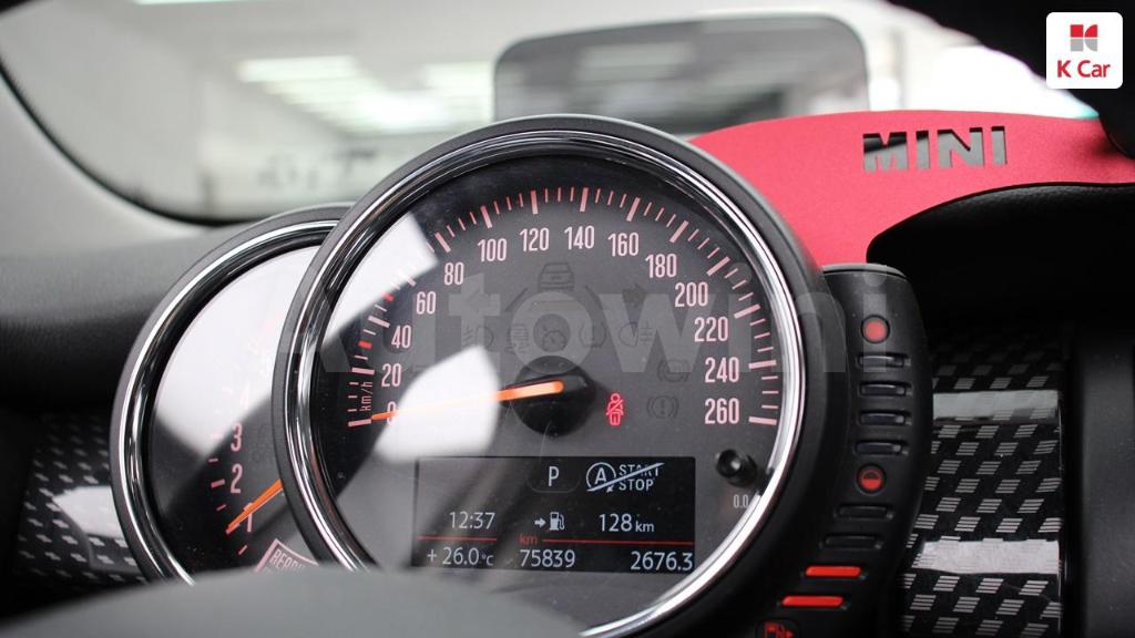 WMWXT7108G2C15265 2016 MINI COOPER SD BASIC-4