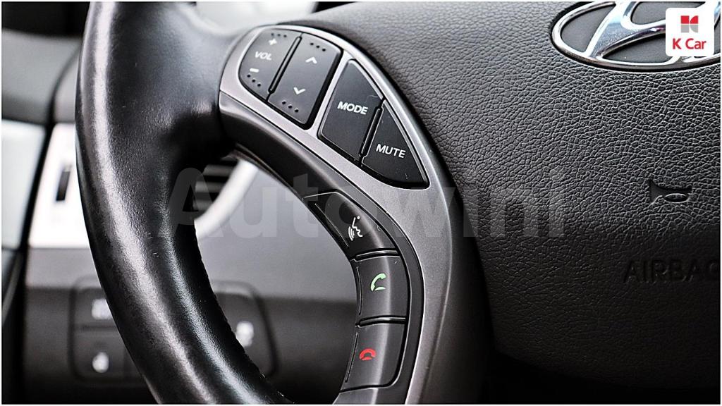 2013 HYUNDAI AVANTE MD ELANTRA M16 GDI PREMIUM - 25