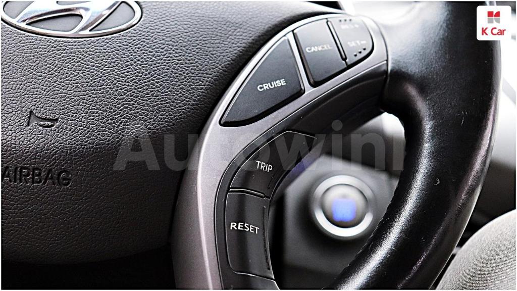 2013 HYUNDAI AVANTE MD ELANTRA M16 GDI PREMIUM - 26