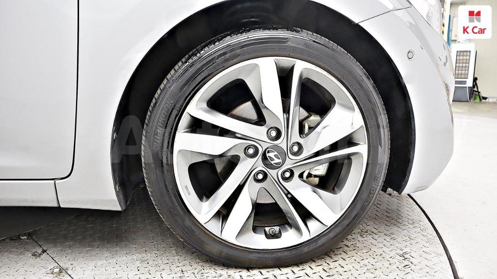 2015 HYUNDAI  AVANTE ELANTRA 1.6 GDI PREMIUM - 7