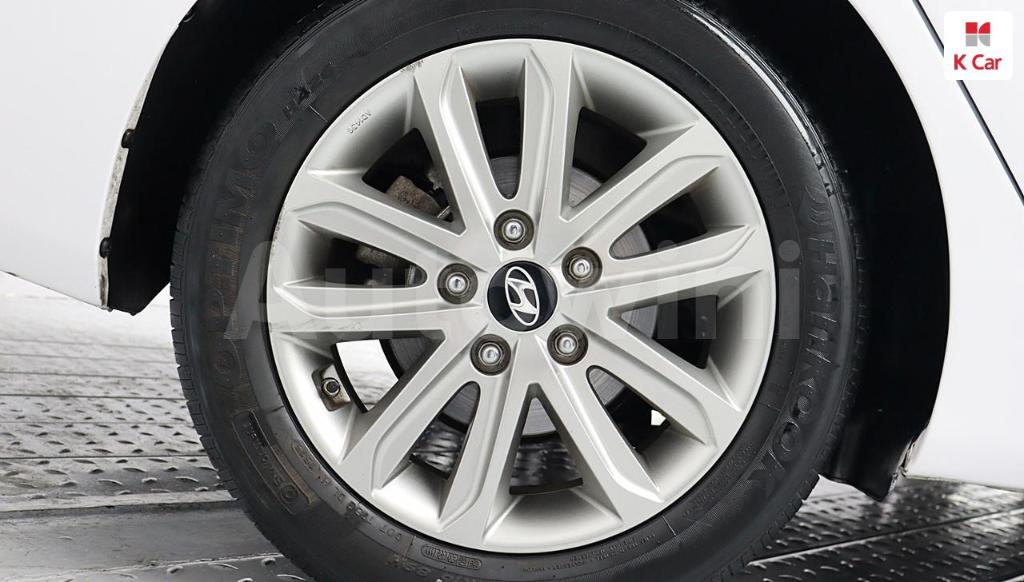 2016 HYUNDAI  AVANTE ELANTRA 1.6 GDI SMART - 8