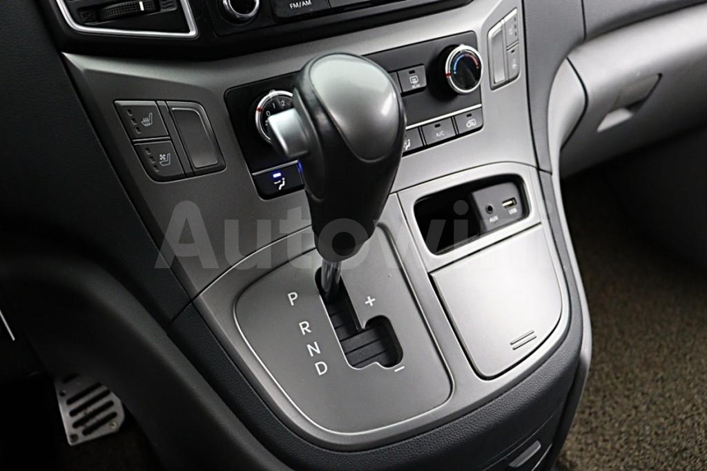 2017 HYUNDAI GRAND STAREX H-1 5 SEATS VAN - 27