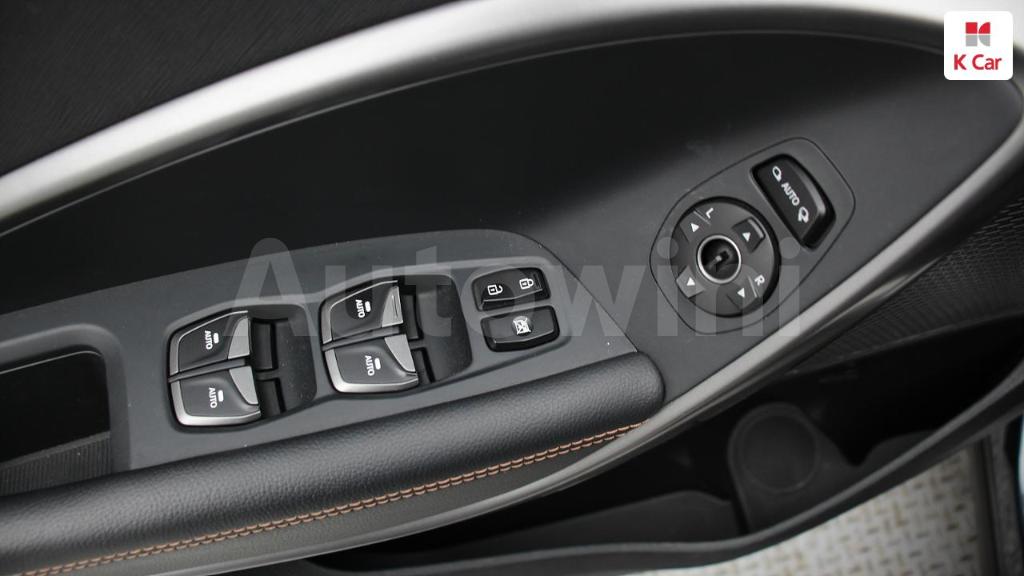 KMHSR81FDFU114547 2015 HYUNDAI MAXCRUZ GASOLINE 3.3 4WD EXCLUSIVE-5
