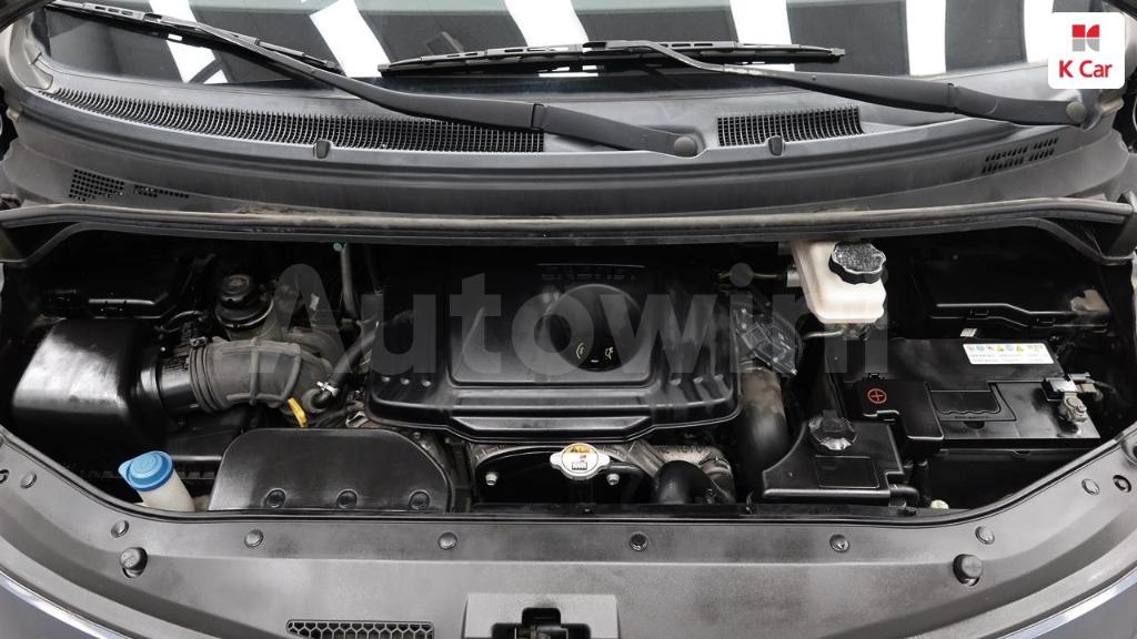 2017 HYUNDAI GRAND STAREX H-1 5 SEATS VAN - 9