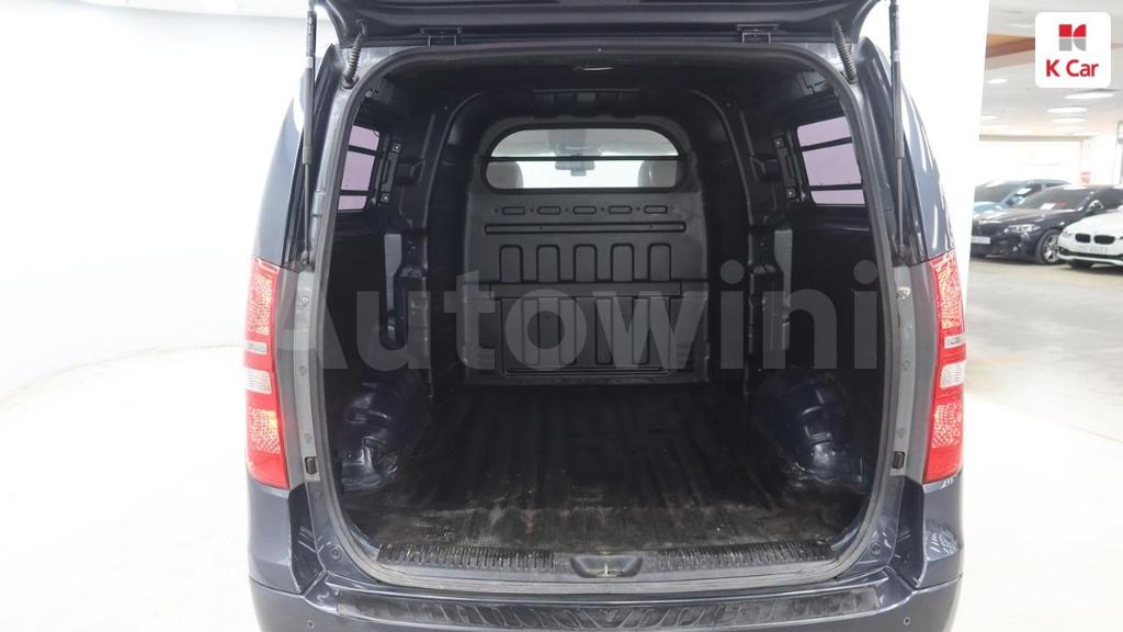 2017 HYUNDAI GRAND STAREX H-1 5 SEATS VAN - 10