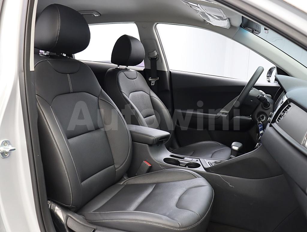 2017 KIA NIRO LUXURY - 20