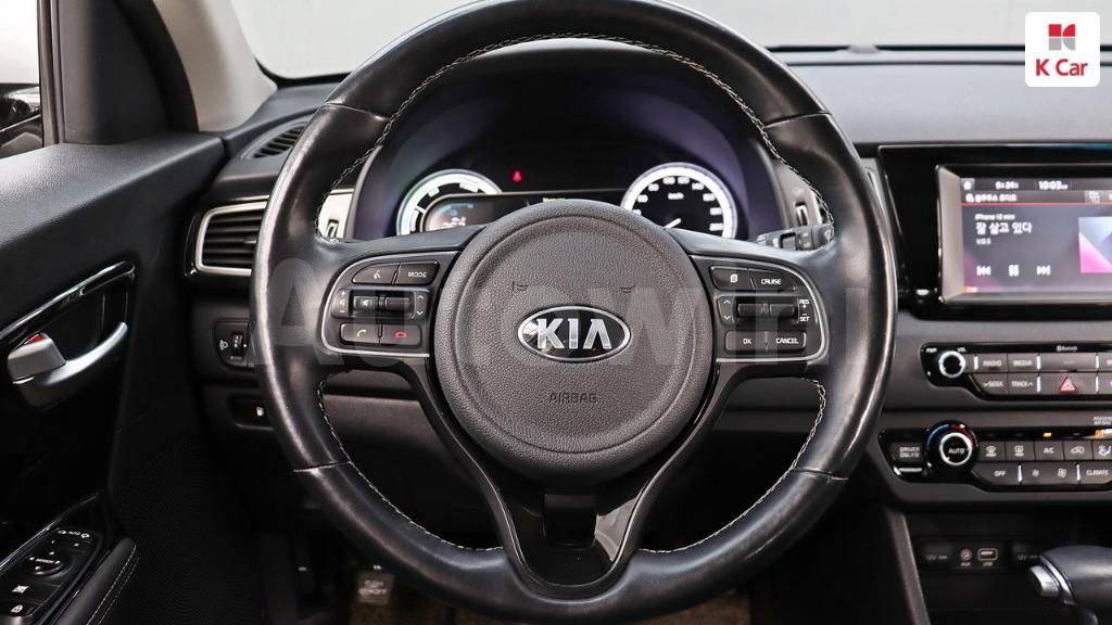 2018 KIA NIRO PRESTIGE - 18