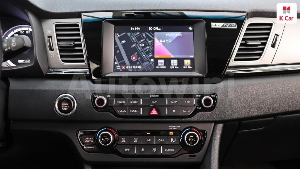 2018 KIA NIRO PRESTIGE - 23
