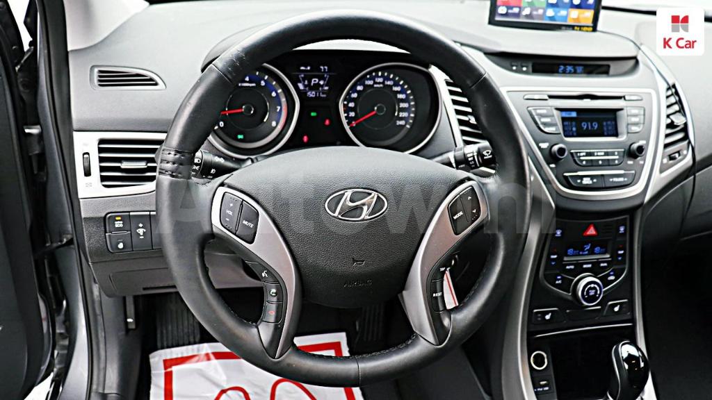 2016 HYUNDAI  AVANTE ELANTRA 1.6 GDI SMART - 18