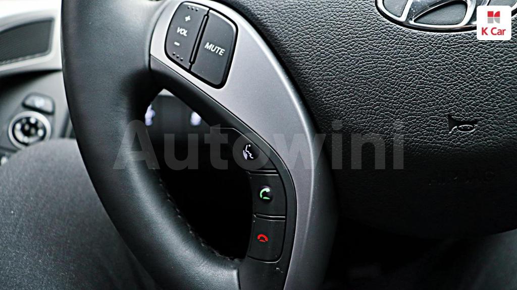 2016 HYUNDAI  AVANTE ELANTRA 1.6 GDI SMART - 19