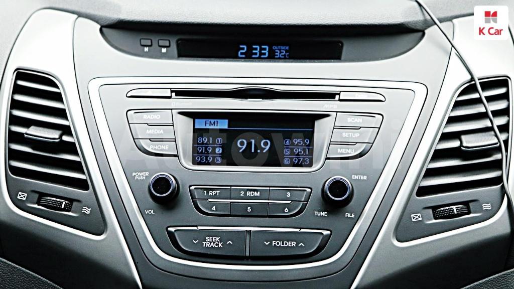 2016 HYUNDAI  AVANTE ELANTRA 1.6 GDI SMART - 31