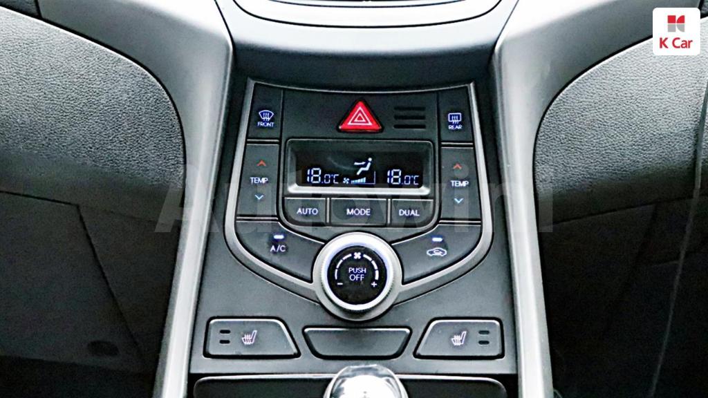 2016 HYUNDAI  AVANTE ELANTRA 1.6 GDI SMART - 32