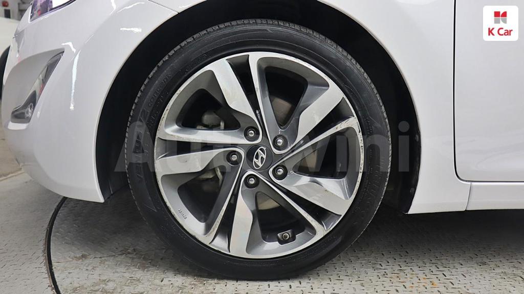 KMHDH41DBFU260474 2015 HYUNDAI  AVANTE ELANTRA 1.6 GDI PREMIUM-4