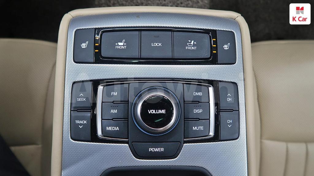 2020 GENESIS G80 3.3 GDI AWD - 32