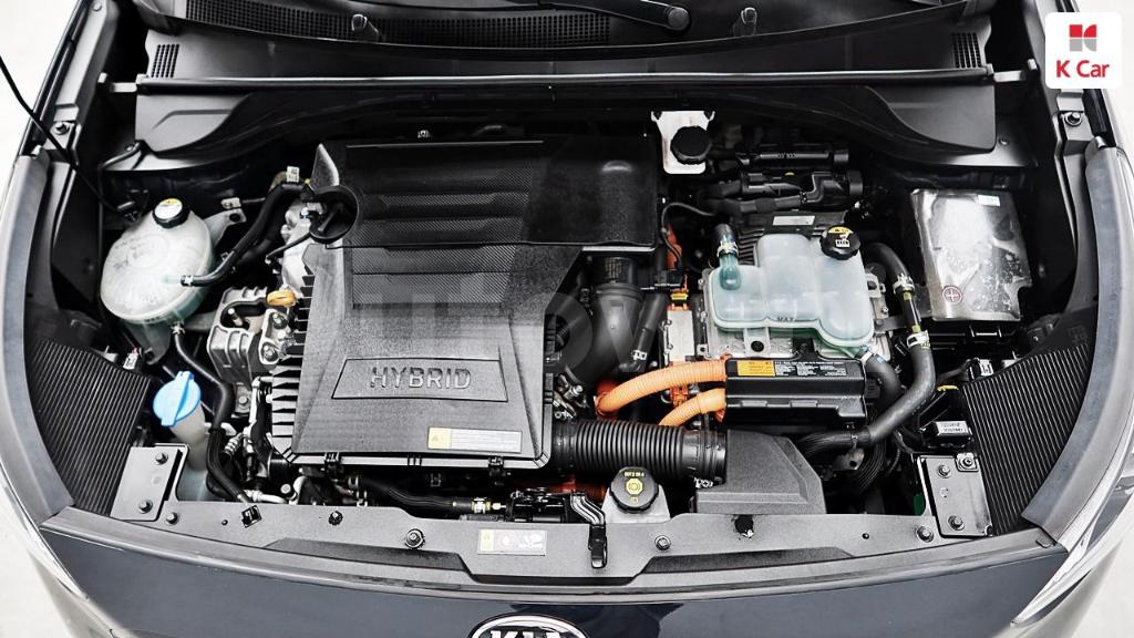 2018 KIA NIRO PRESTIGE - 9