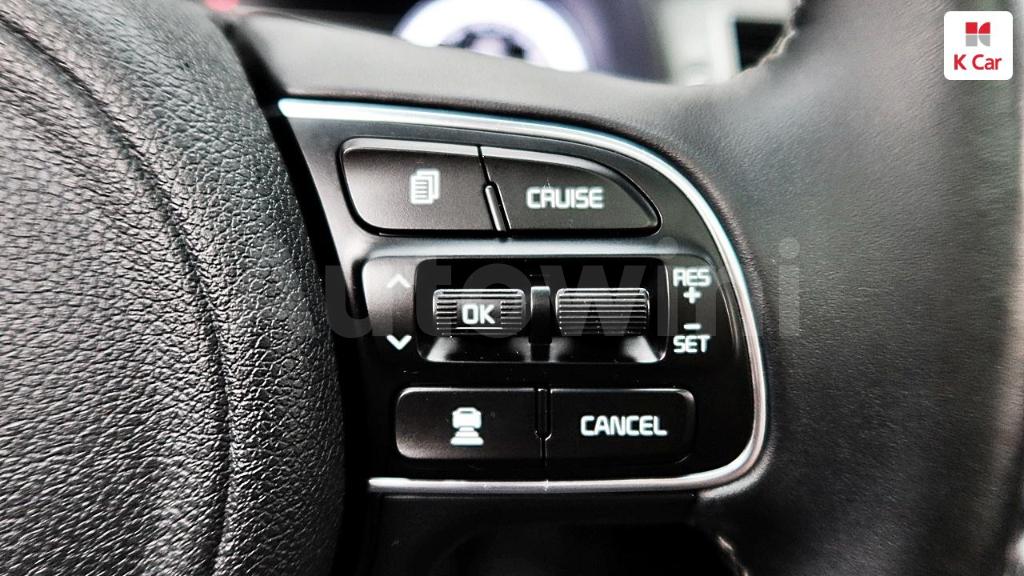2018 KIA NIRO PRESTIGE - 27