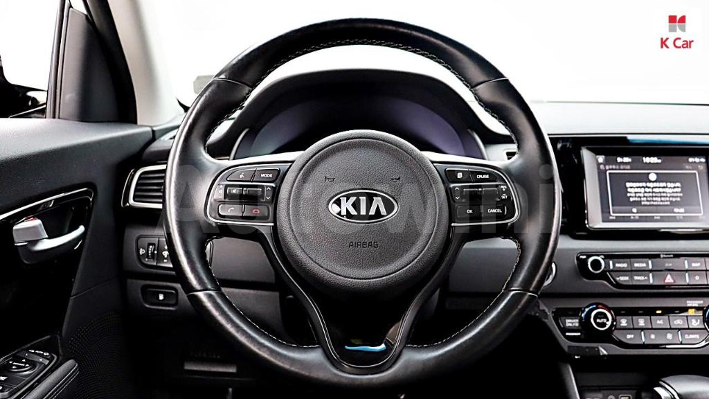 2018 KIA NIRO PRESTIGE - 14