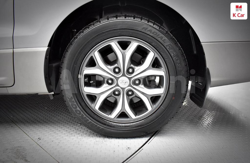 KMJWA37KBHU841092 2017 HYUNDAI GRAND STAREX H-1 12 SEATS WAGON-5