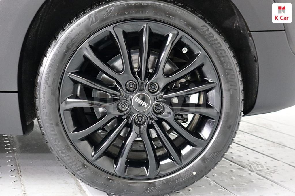WMW71BB0XM2P48928 2021 MINI COOPER CLUBMAN D HIGH-5