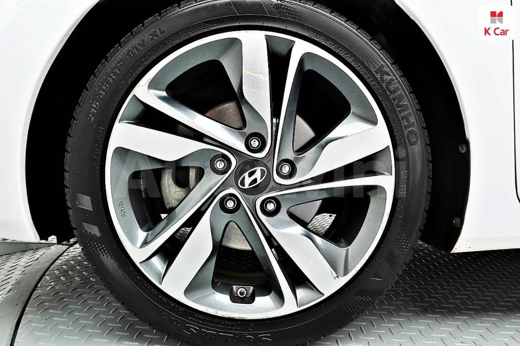 KMHDH41DBFU310716 2015 HYUNDAI  AVANTE ELANTRA 1.6 GDI PREMIUM-4