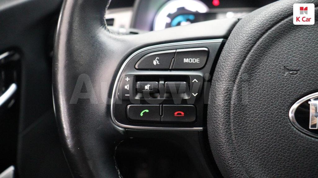 2018 KIA NIRO PRESTIGE - 21