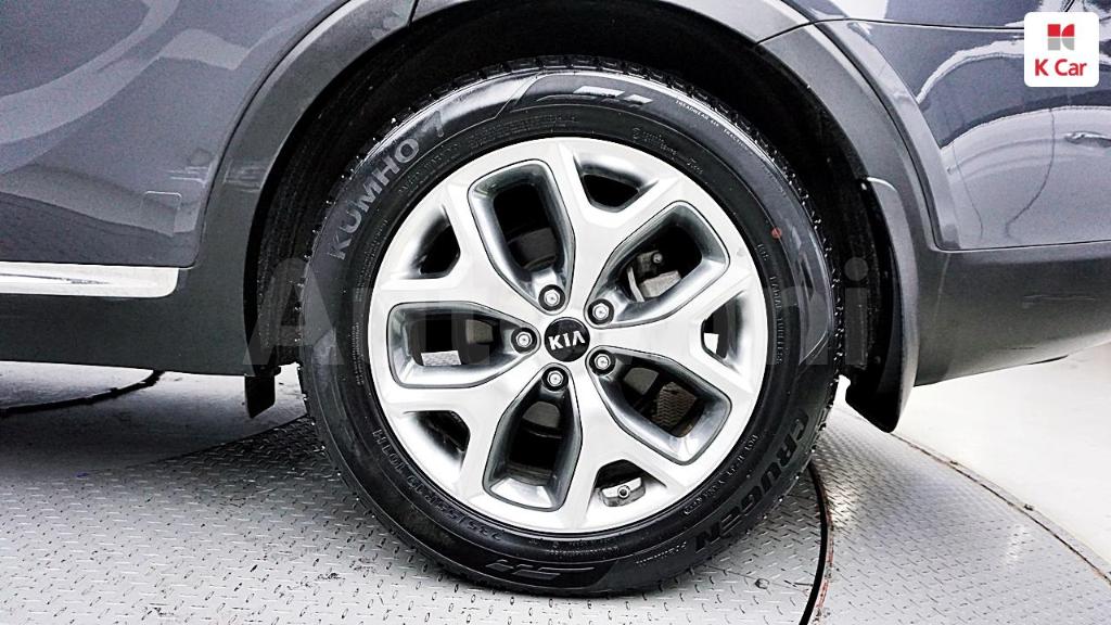KNAPH81ABFA056311 2015 KIA  SORENTO DIESEL 2.0 2WD-5