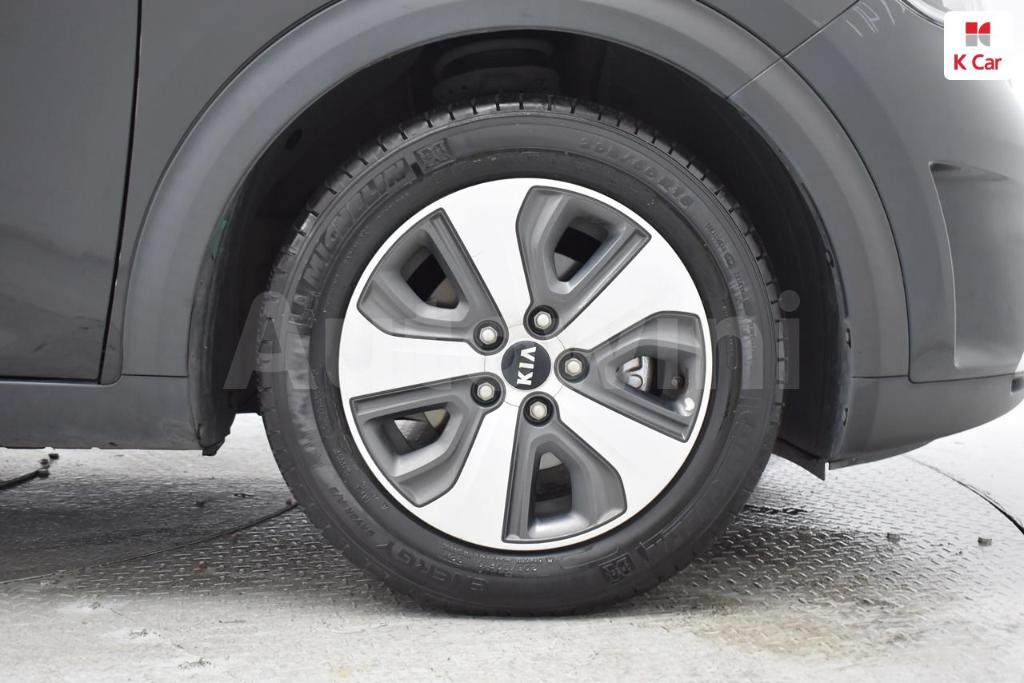 2017 KIA NIRO PRESTIGE - 7