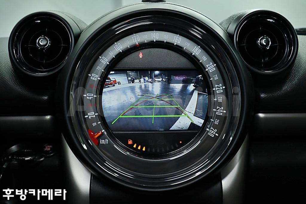 2016 MINI COOPER COUNTRYMAN D ALL4 - 21