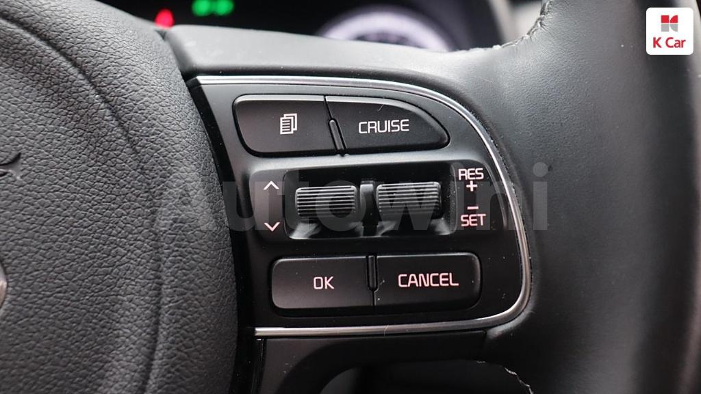 2018 KIA NIRO PRESTIGE - 26