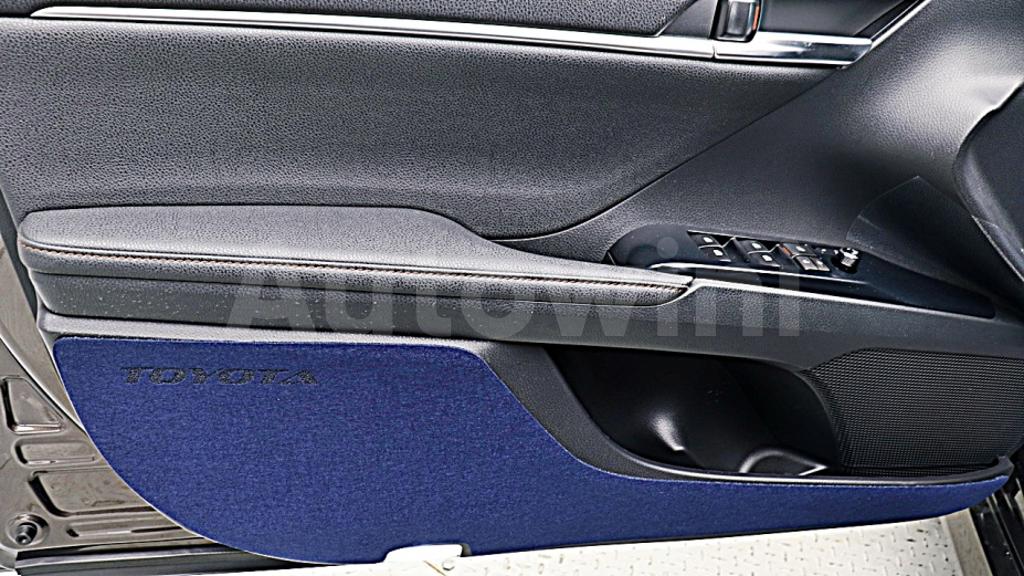2019 TOYOTA  CAMRY 2.5 HYBRID - 18