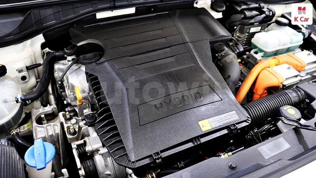 2020 KIA NIRO PRESTIGE - 9
