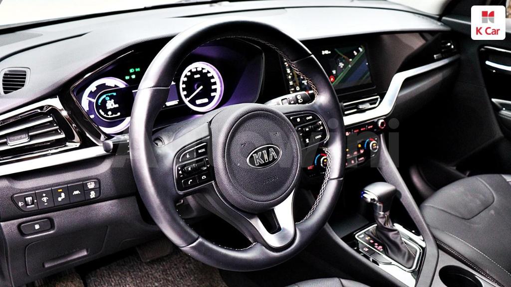 2020 KIA NIRO PRESTIGE - 18