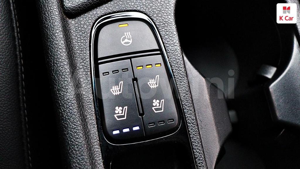 2020 KIA NIRO PRESTIGE - 29