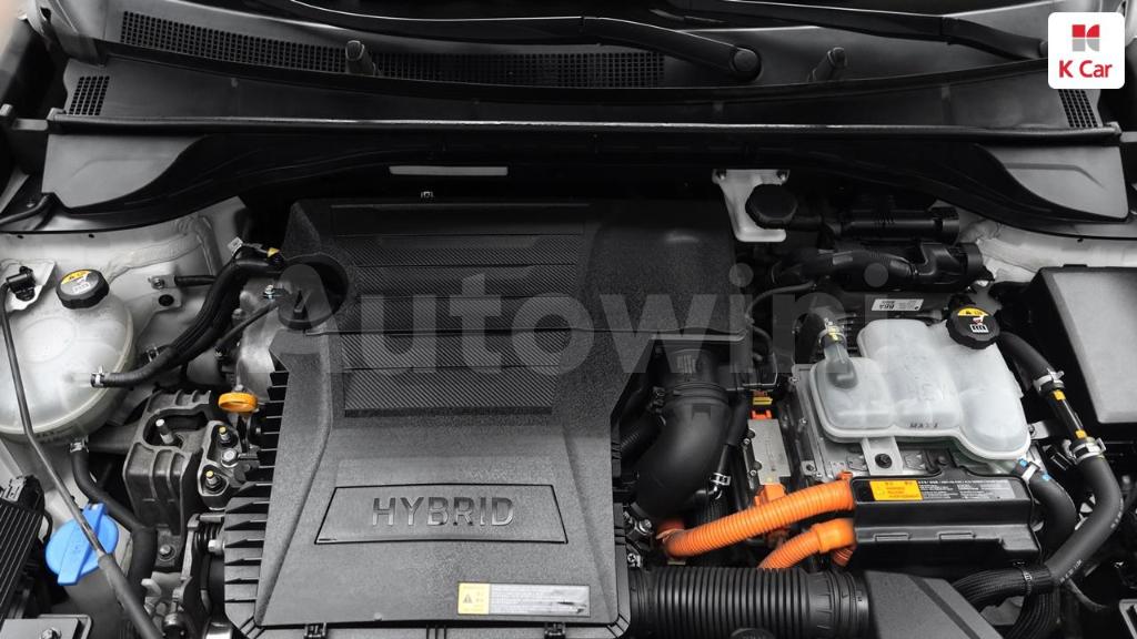2017 KIA NIRO PRESTIGE - 9