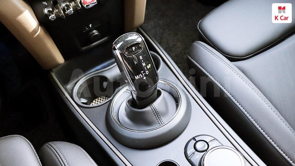 2019 MINI COOPER COUNTRYMAN D ALL4 HIGH - 16