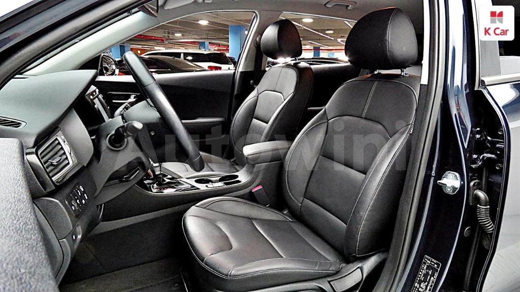 2018 KIA NIRO PRESTIGE - 12