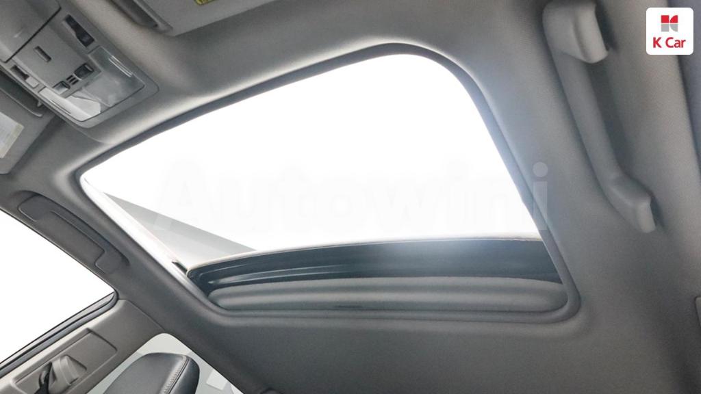 2017 TOYOTA  CAMRY 2.5 XLE - 12