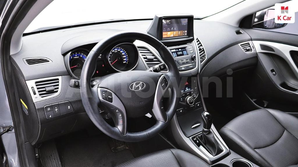 2016 HYUNDAI  AVANTE ELANTRA 1.6 GDI SMART - 18