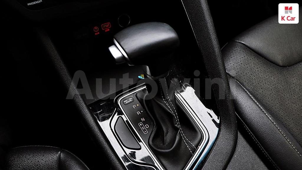2017 KIA NIRO PRESTIGE - 17