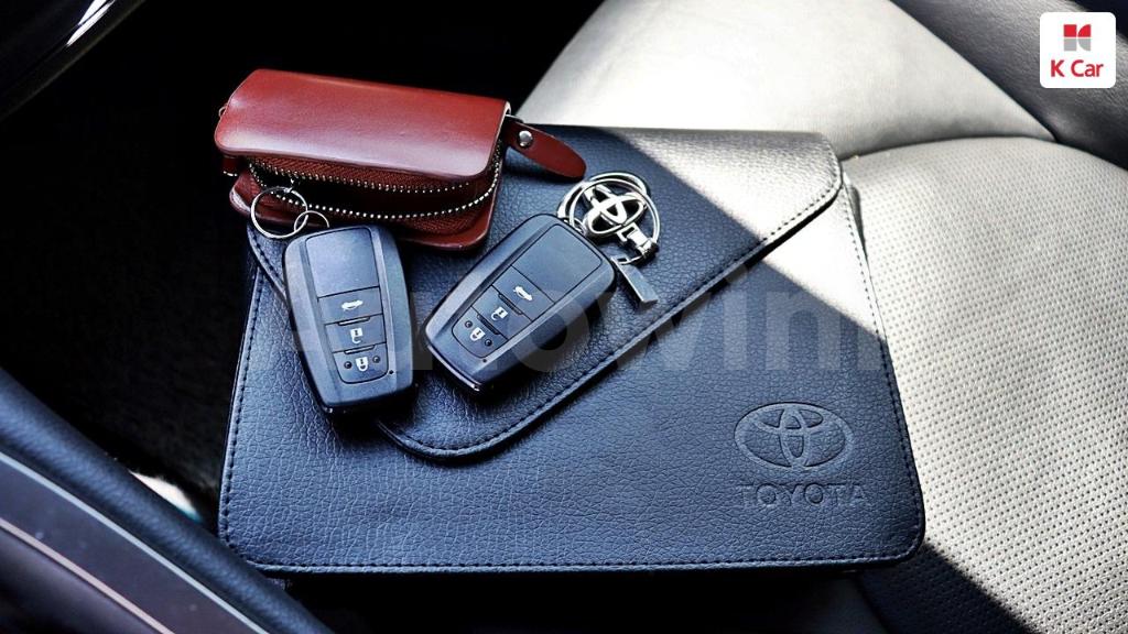 2018 TOYOTA  CAMRY 2.5 HYBRID - 24
