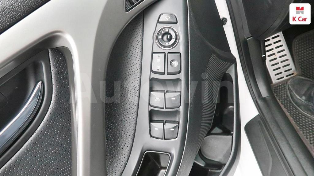 2013 HYUNDAI AVANTE MD ELANTRA M16 GDI PREMIUM - 30