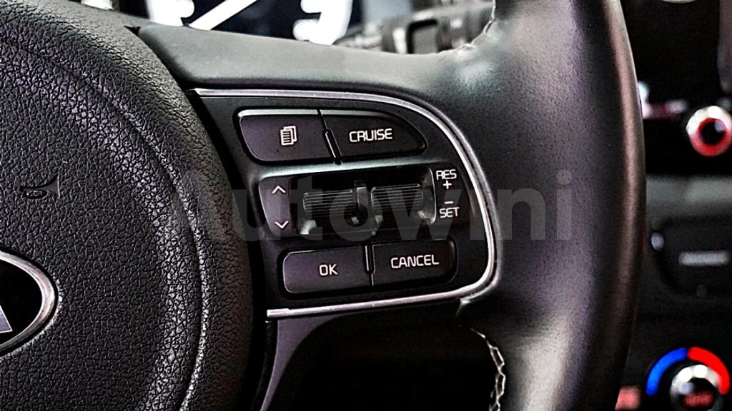 2018 KIA NIRO PRESTIGE - 18