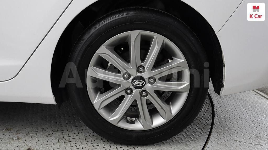 KMHDG41DBGU489095 2016 HYUNDAI  AVANTE ELANTRA 1.6 GDI MORDERN-5