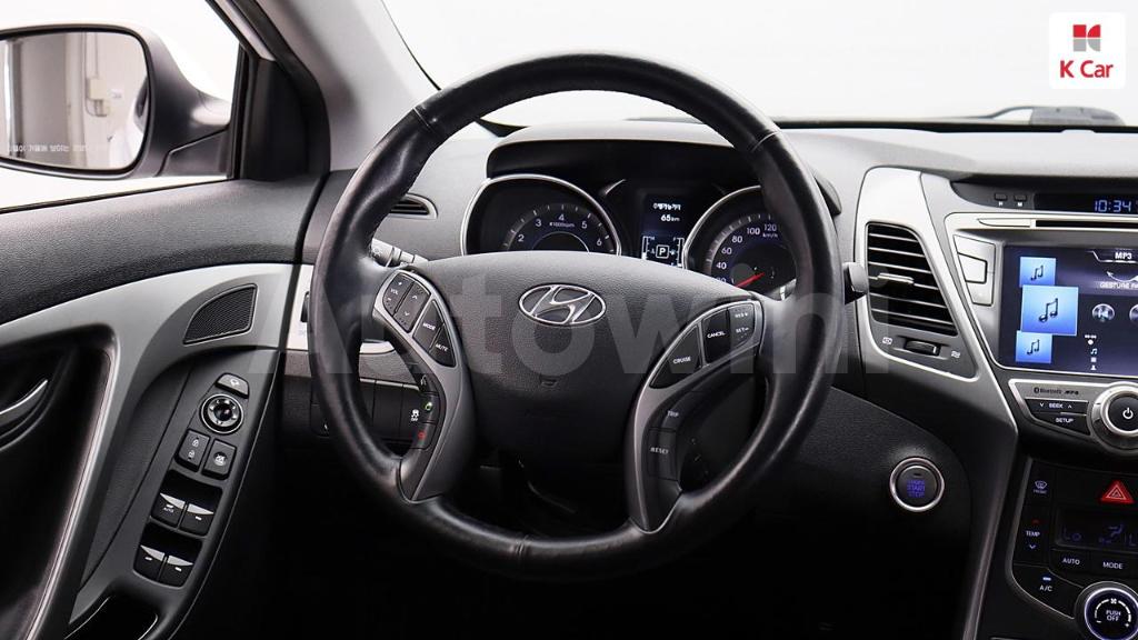 2016 HYUNDAI  AVANTE ELANTRA 1.6 GDI MORDERN - 19