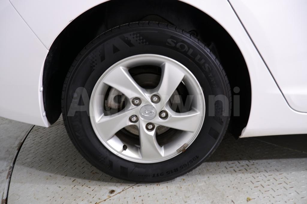 2013 HYUNDAI AVANTE MD ELANTRA M16 GDI STYLE - 17