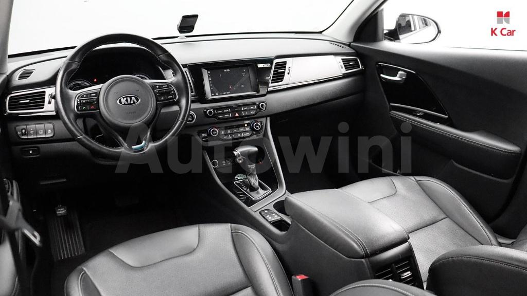 2018 KIA NIRO PRESTIGE - 13
