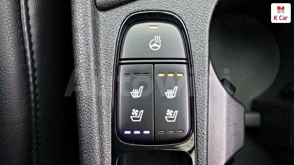 2018 KIA NIRO PRESTIGE - 27