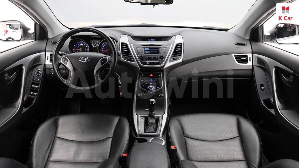 2015 HYUNDAI  AVANTE ELANTRA 1.6 GDI SMART - 11